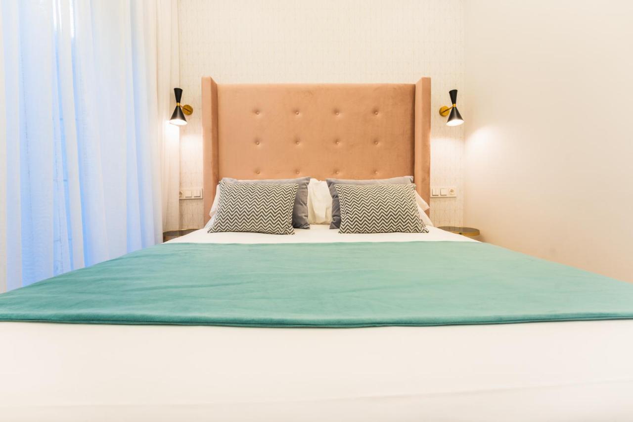 Debambu Suites Малага Екстериор снимка