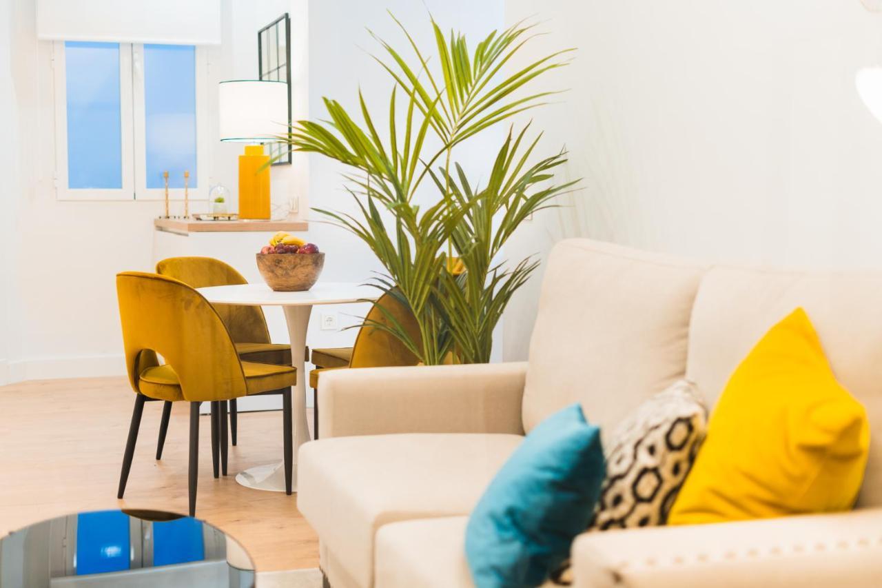 Debambu Suites Малага Екстериор снимка
